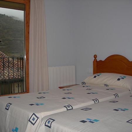 Apartamentos Turisticos Rosario Camarena de la Sierra Exteriér fotografie
