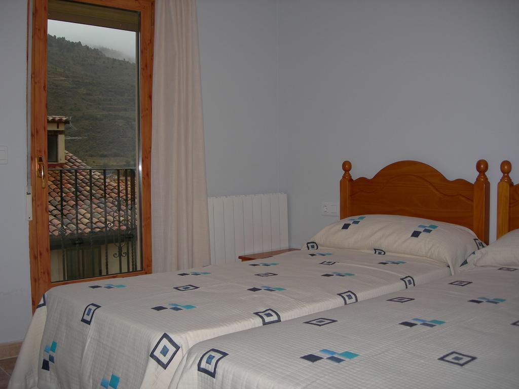 Apartamentos Turisticos Rosario Camarena de la Sierra Exteriér fotografie