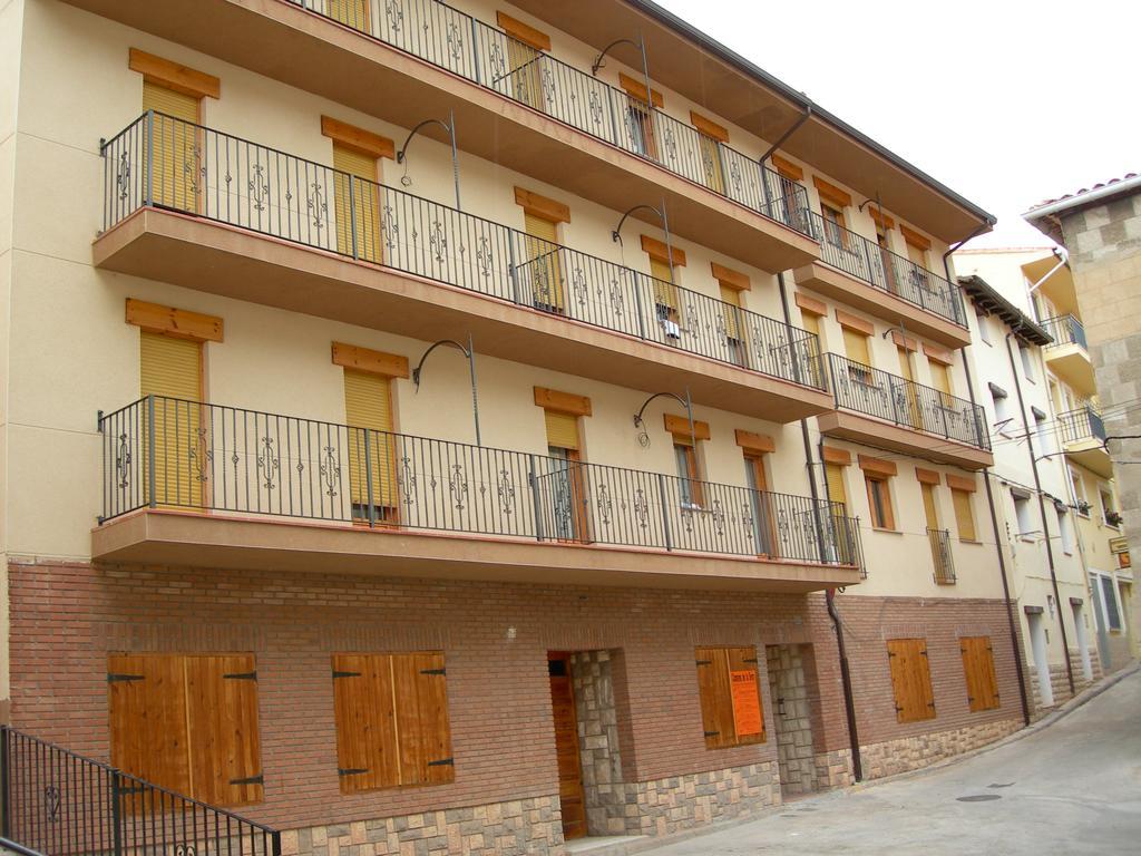 Apartamentos Turisticos Rosario Camarena de la Sierra Exteriér fotografie