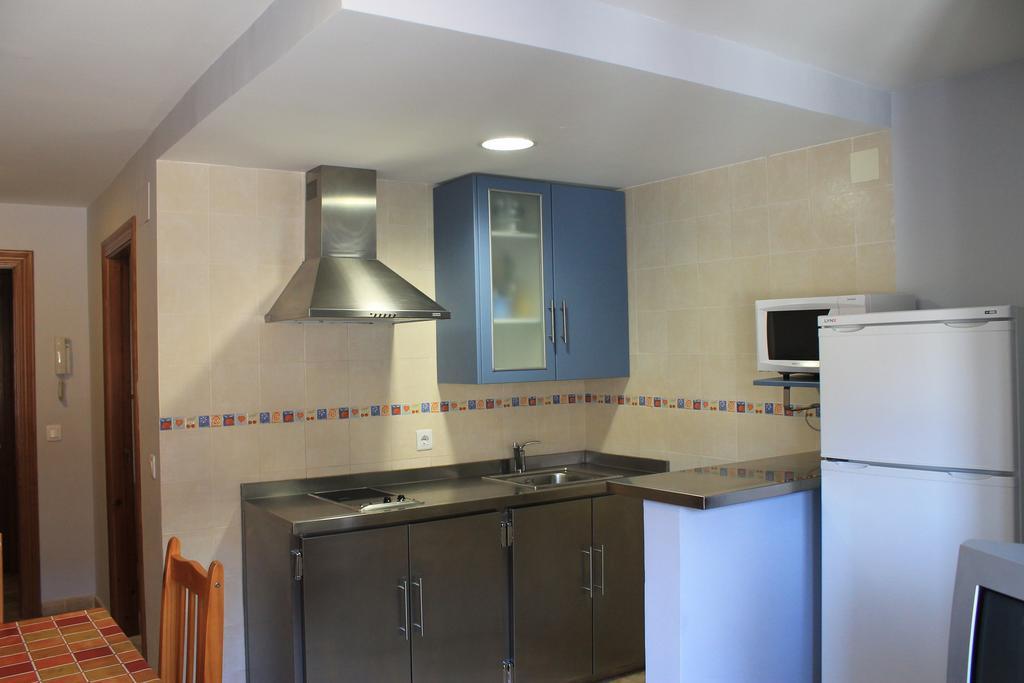 Apartamentos Turisticos Rosario Camarena de la Sierra Pokoj fotografie